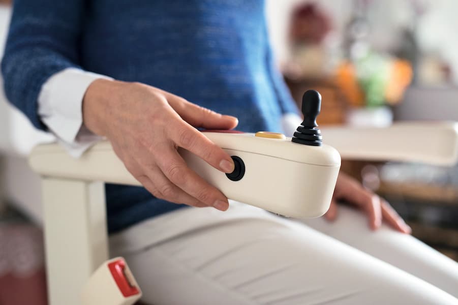 Sicherheitsfunktionen Handicare Kurvenlift – Hindernissensoren und EN 81-40 Zertifizierung in Thüringen